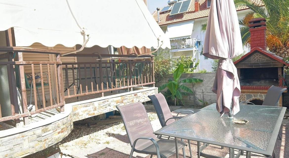 Aparthotel Del Mar à Vrasná Extérieur photo